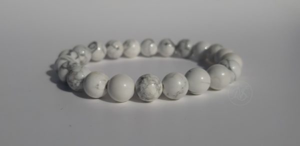 Bracelet naturel en howlite 8mm 1.