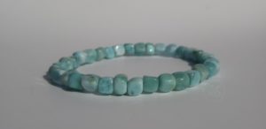 Bracelet naturel en larimar (cubes) 6mm